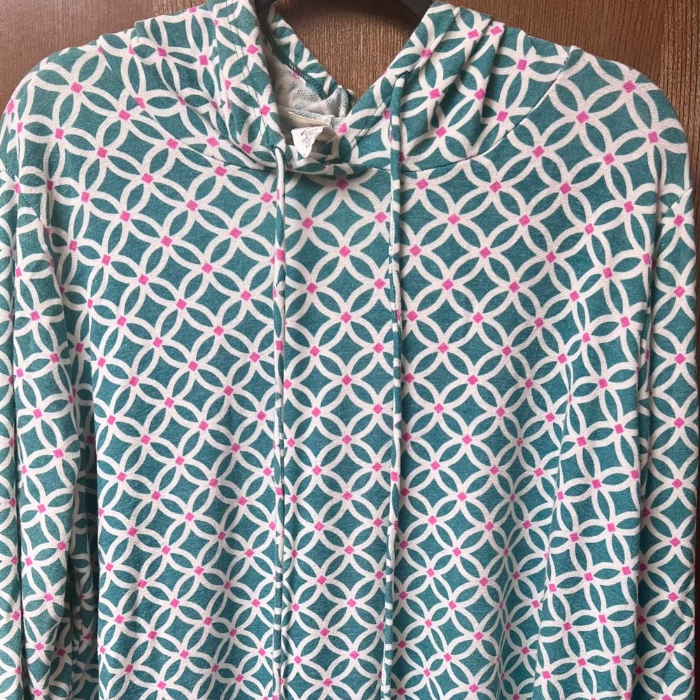 $30 Sew in Love By Sarah Gibbons Ladies green tessellations hoodie size XL